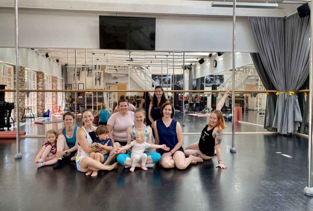 Pole dance pobyt pro maminky s dětmi